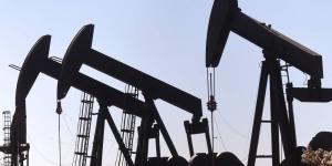 أسعار النفط تنخفض عند التسوية وتسجل أكبر تراجع أسبوعي - نايل 360