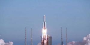 الصين : نجاح الرحلة الأولى لصاروخ "لونغ مارش-6 سي" - نايل 360