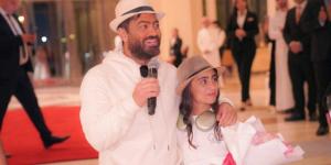 06:20المشاهير العرببالفيديو- تاليا إبنة تامر حسني تغني في حفل تخرجها - نايل 360