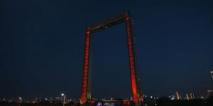 الإمارات.. إضاءة أبرز المعالم السياحية باللون الأحمر تضامنا مع مرضى الثلاسيميا - نايل 360