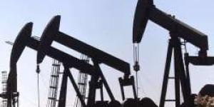 تقلص مخزونات الخام الأمريكية يدفع أسعار النفط للارتفاع - نايل 360
