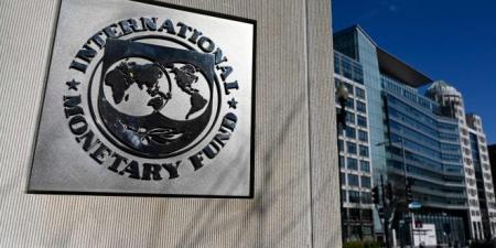 صندوق النقد الدولي يؤكد تراجع الاعتماد على الدولار في العالم - نايل 360