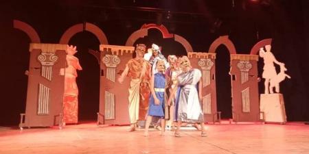 عرض "إلكترا" على مسرح قصر ثقافة روض الفرج (صور) - نايل 360