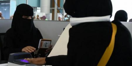 جوازات مطار الأمير محمد بن عبدالعزيز الدولي تستقبل أولى رحلات ضيوف الرحمن من تايلاند - نايل 360