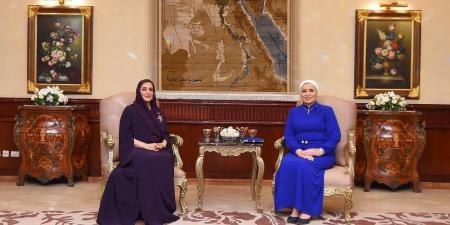 السيدة انتصار السيسى ترحب بزيارة حرم سلطان عمان وتؤكد: زيارة غالية وخطوة عزيزة لسيدة عمان الأولى على أرض مصر - نايل 360