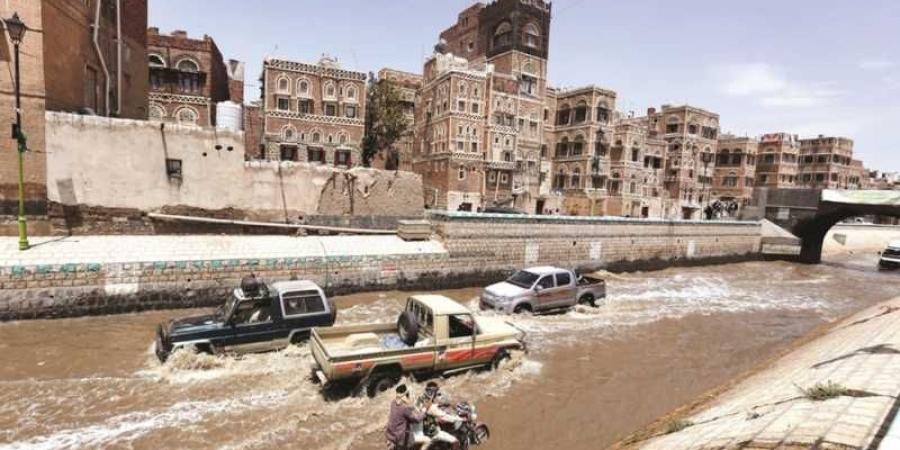 إعصار مداري وفيضانات طويلة الأمد ستضرب هذه المحافظات اليمنية.. تحذير أممي من الأيام القادمة - نايل 360