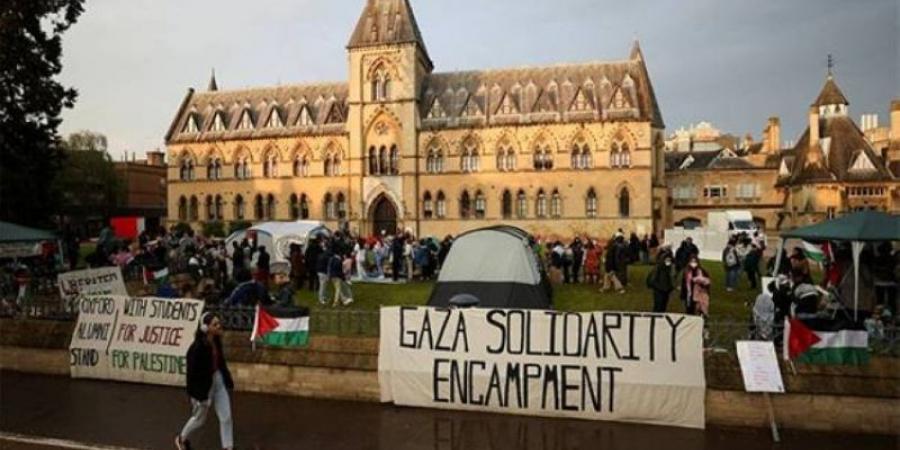 طلاب بريطانيون يتضامنون مع أقرانهم في أمريكا لدعم غزة - نايل 360